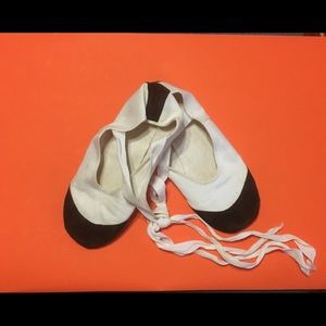 Vintage Chinese Ballerina Lace Up Flats